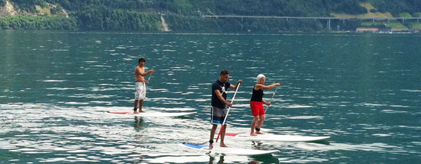 Stand-up-paddling-boards-mieten-in-Gersau